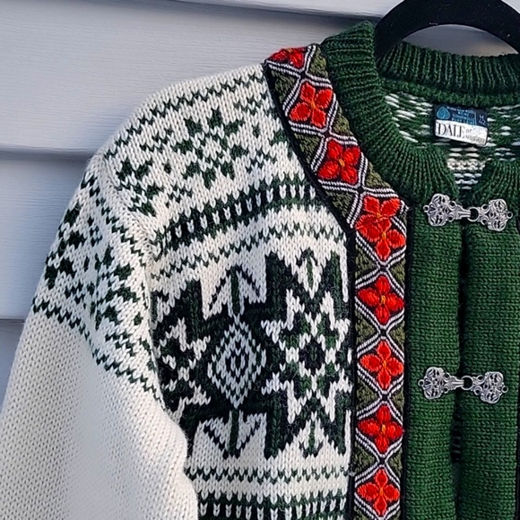 DALE OF NORWAY WOMEN'S SWEATER SIZE M 42 - Picture 3 of 17